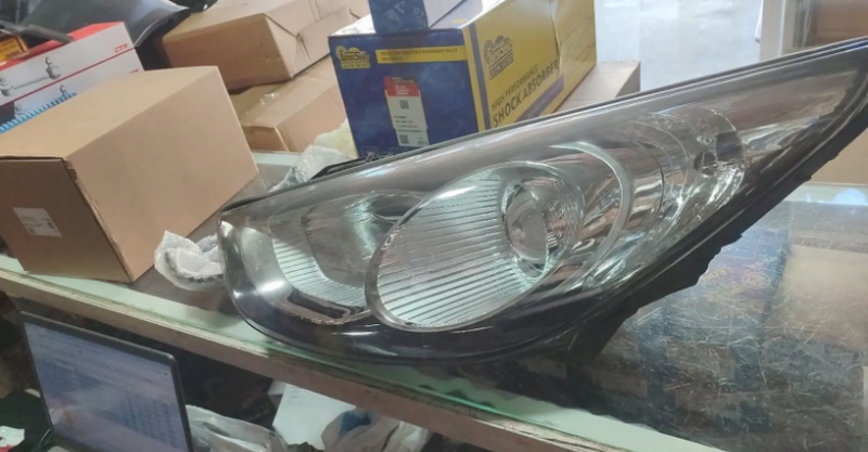 Передняя Фара от Hyundai Tucson 2011
